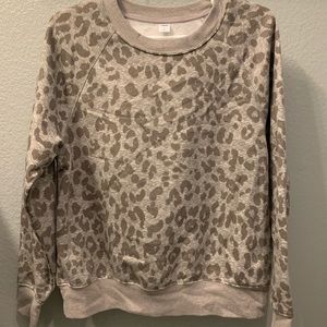Women’s M crew neck sweater